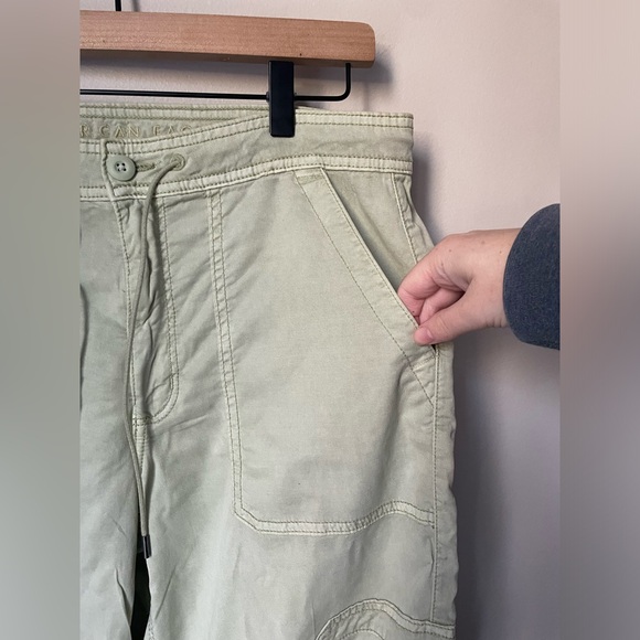 American Eagle Light Green Baggy Wide Leg Lyocell Pants Size 8 - Picture 2 of 12